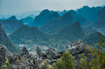 三年前做了氧化锆烤瓷牙现在牙龈一直红肿怎么办
