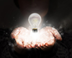 魏晨和林志颖谁的人气高？