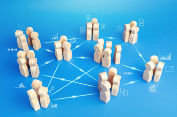 护肤品是用一套好还是混搭好 使用前要做好功课