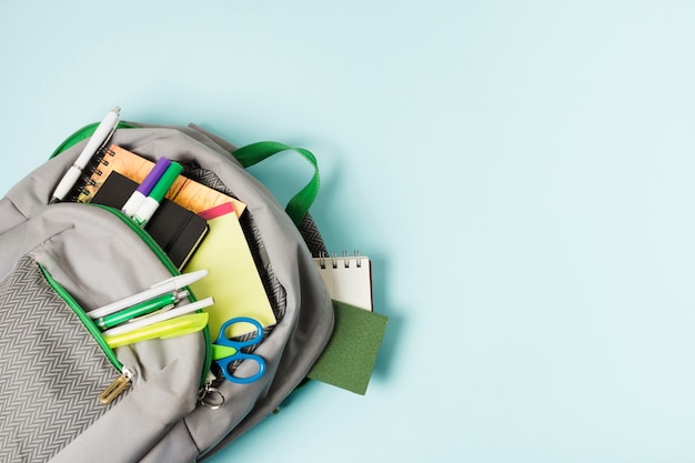 电信送的看电视那个盒子初始密码是多少？